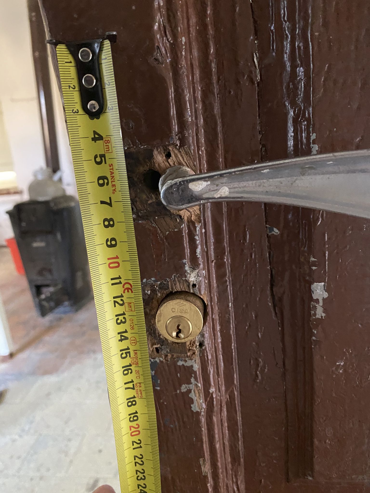 044 nieuw slot in deur